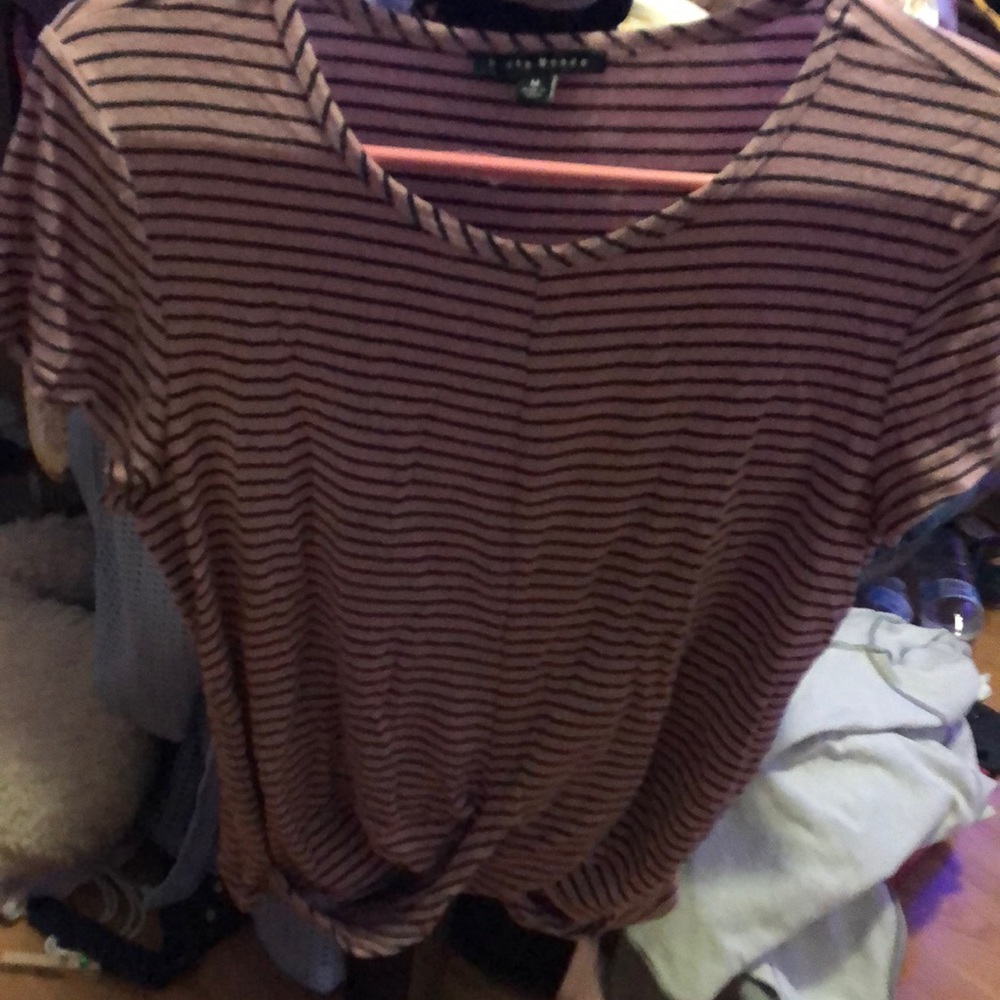 Short sleeve top